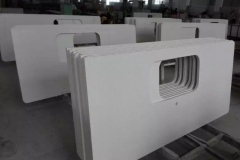 White-quartz-kitchen-island-top